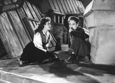 Chaplin y Goddard en "El gran dictador", años en los que la relación evidenciaba su deterioro